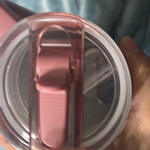 Stanley Rose Glitter Quencher ProTough Tumbler - Picture 6 of 8